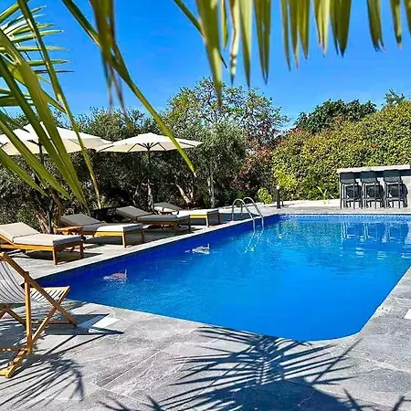Beautiful Luxury Escape ! Peyia
